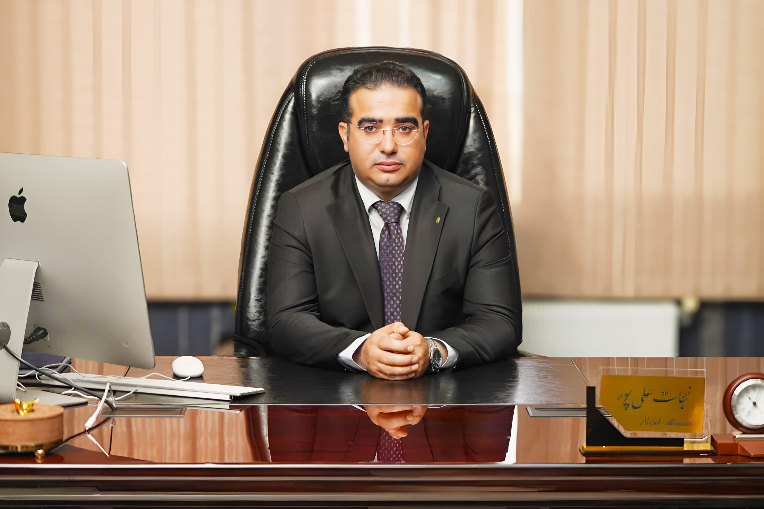 نحات علی پور بهترین وکیل ارومیه